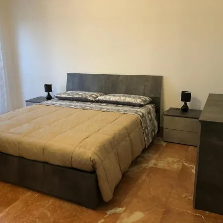 Διαμέρισμα Santa Lucia's House *